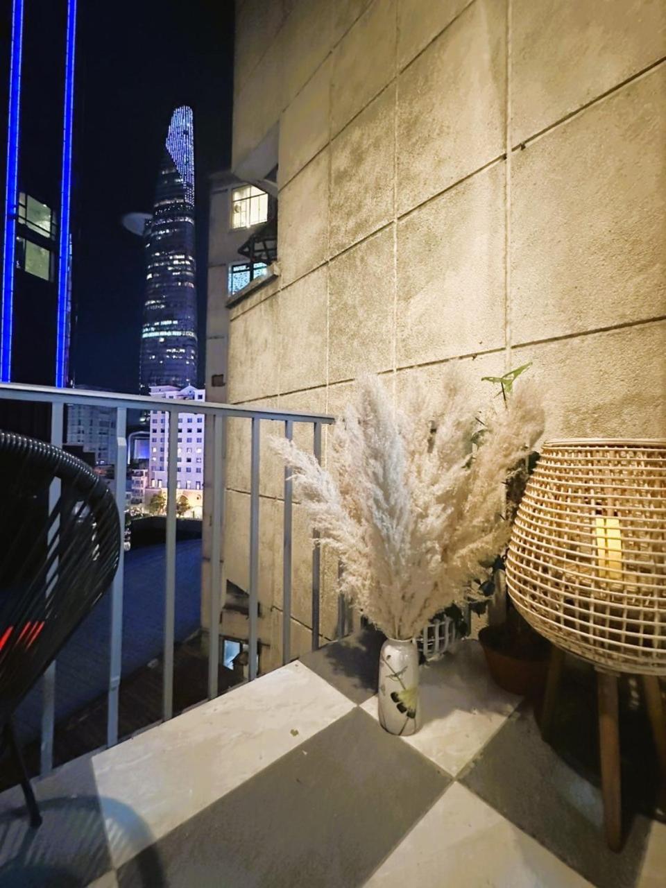 6Even Hotel - Have A Staycation In The Cafe Apartments Building 胡志明市 外观 照片
