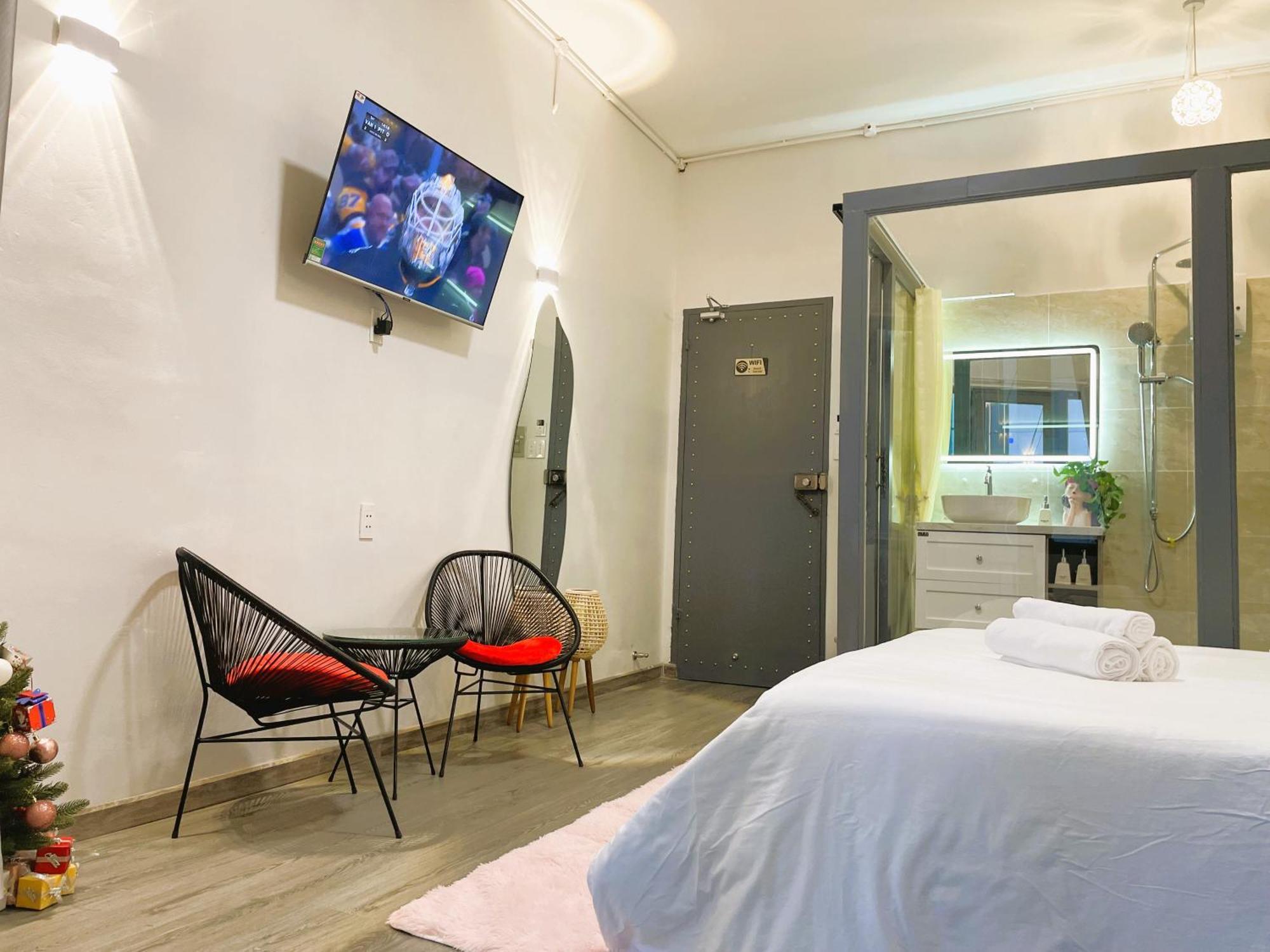 6Even Hotel - Have A Staycation In The Cafe Apartments Building 胡志明市 外观 照片