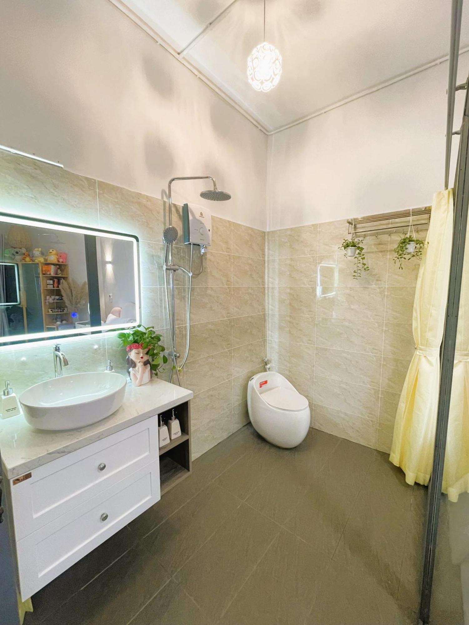 6Even Hotel - Have A Staycation In The Cafe Apartments Building 胡志明市 外观 照片