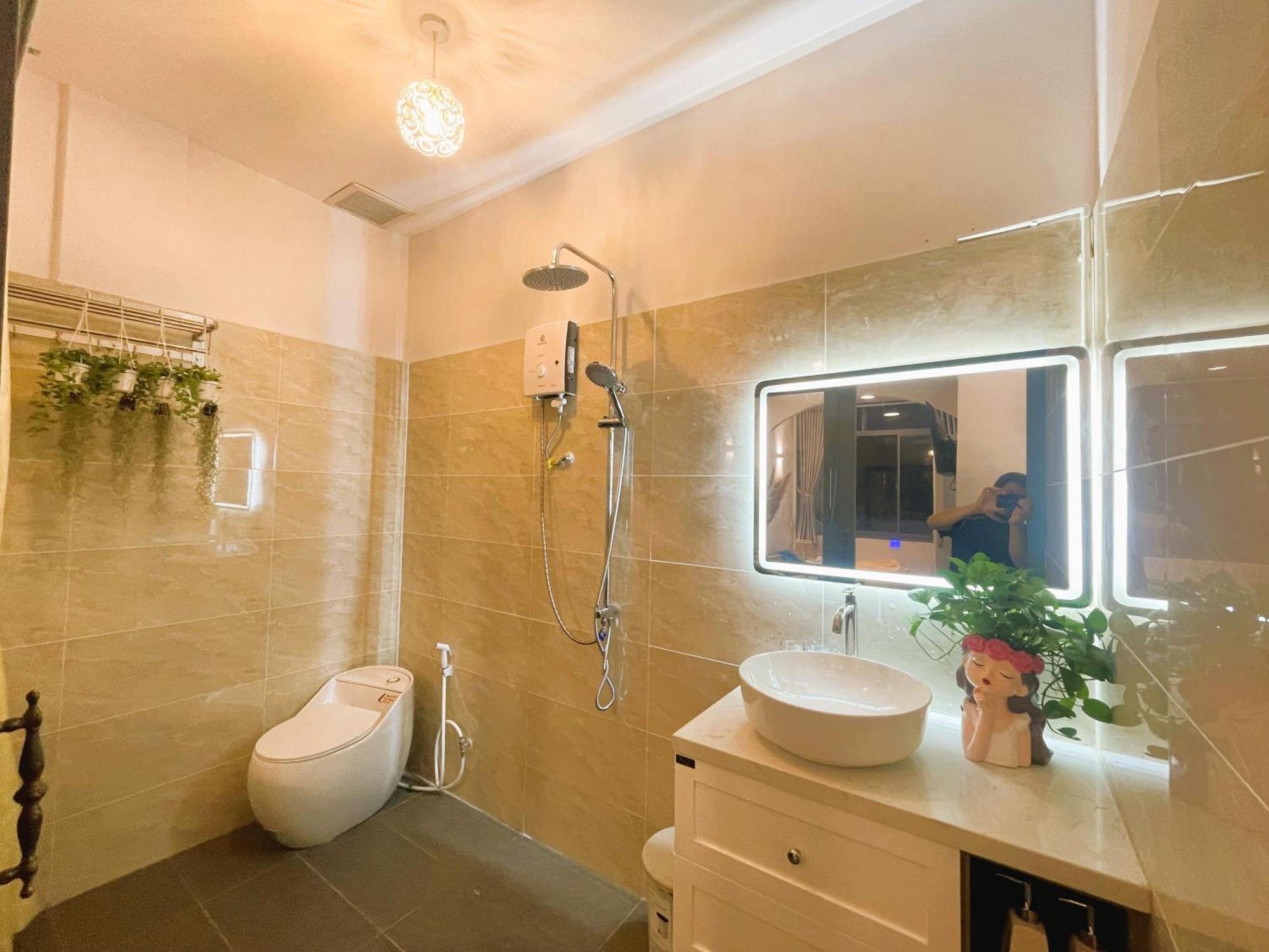 6Even Hotel - Have A Staycation In The Cafe Apartments Building 胡志明市 外观 照片